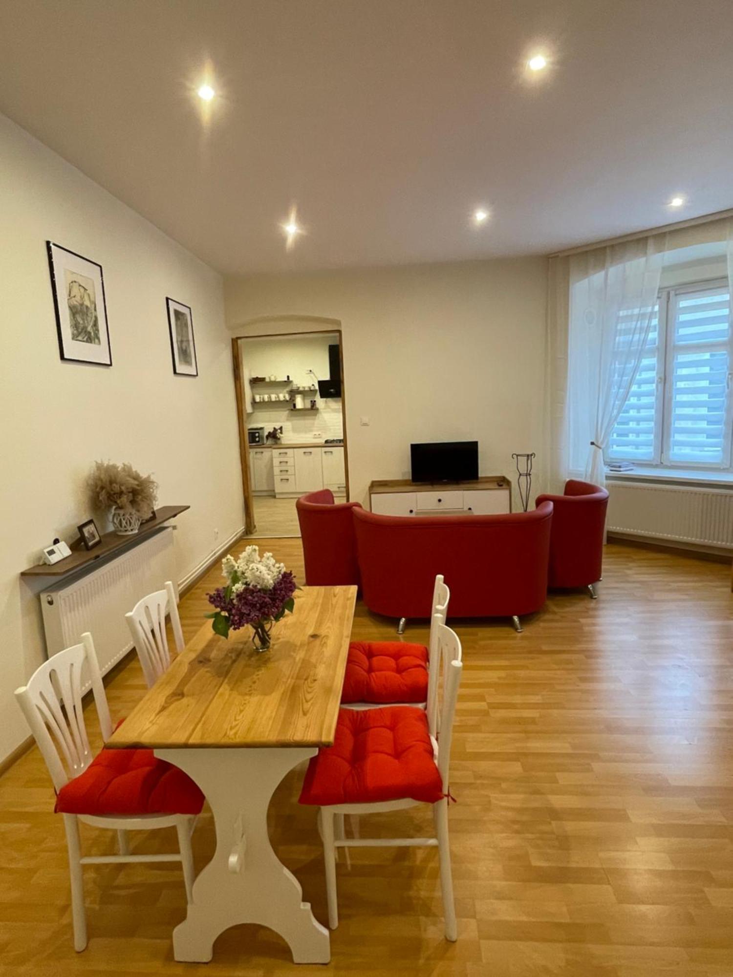Apartamenty Przy Starym Miescie Ченстохова Екстер'єр фото